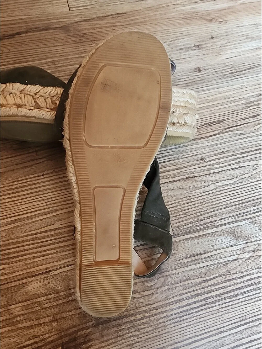 Size 9-9.5 Eric Michael Suede Leather Espadrille Sandals